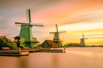 main photo of Países Bajos